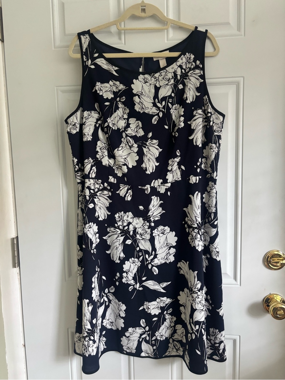 NWT Women's Navy and White Floral A-Line Dress, Size 16
